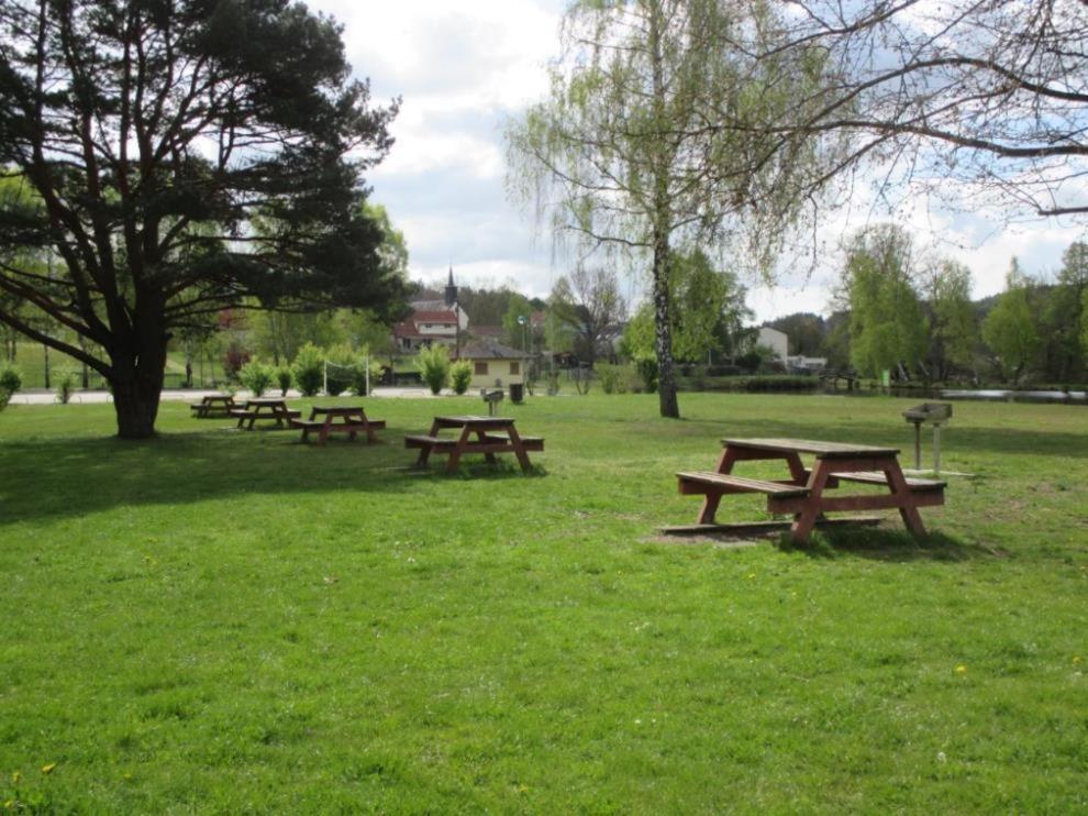 Camping Ramstein Plage Hotell Baerenthal Exteriör bild
